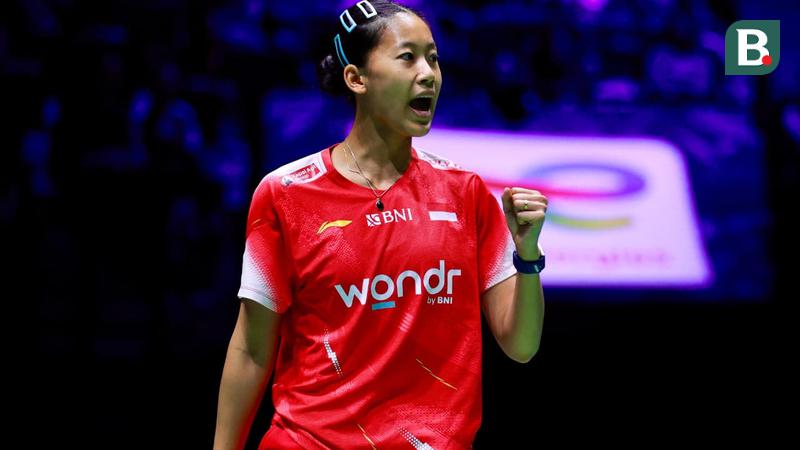 Yetuk kokrak porno videolar