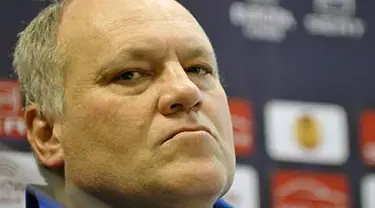 Eskpresi pelatih Ajax Amsterdam Martin Jol di sesi konferensi pers jelang laga Europa League melawan Juventus di Turin, 24 Februari 2010. AFP PHOTO / Giorgio Perottino 