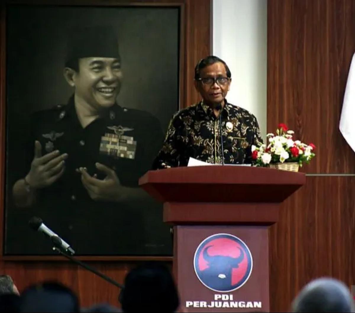 Teka teki Calon Wakil Presiden Ganjar Pranowo terungkap. Koalisi Ganjar santer bakal mengumumkan <a class="editorlink " href="https://www.ganjarmahfud03.id/" rel="follow" target="_blank">Menko Polhukam Mahfud MD</a> sebagai Cawapres Ganjar.&nbsp;