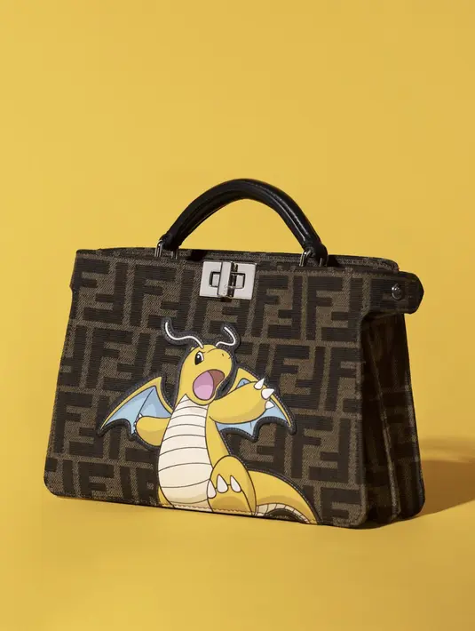 Kesan eklektik terlihat begitu nyata dengan koleksi klasik Fendi berpadu animasi Pokémon. [Foto: Fendi.dok]