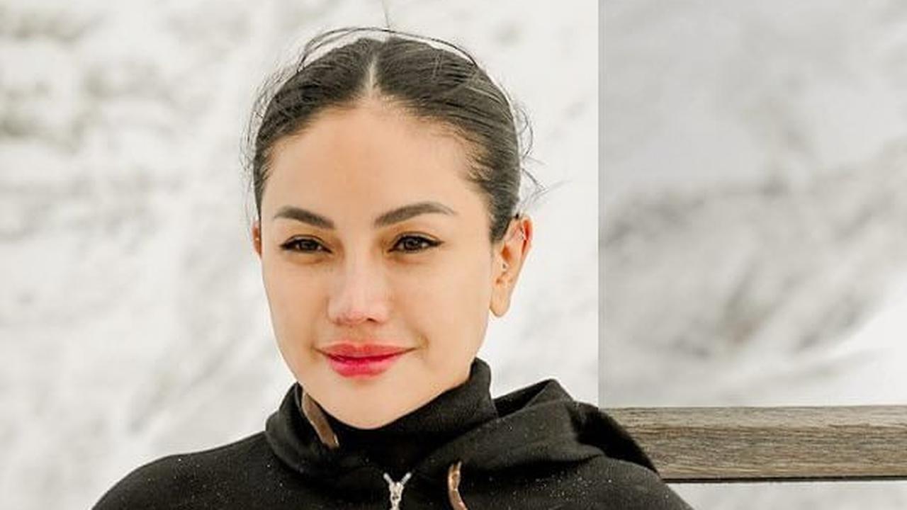 Sekilas tentang Nikita Mirzani