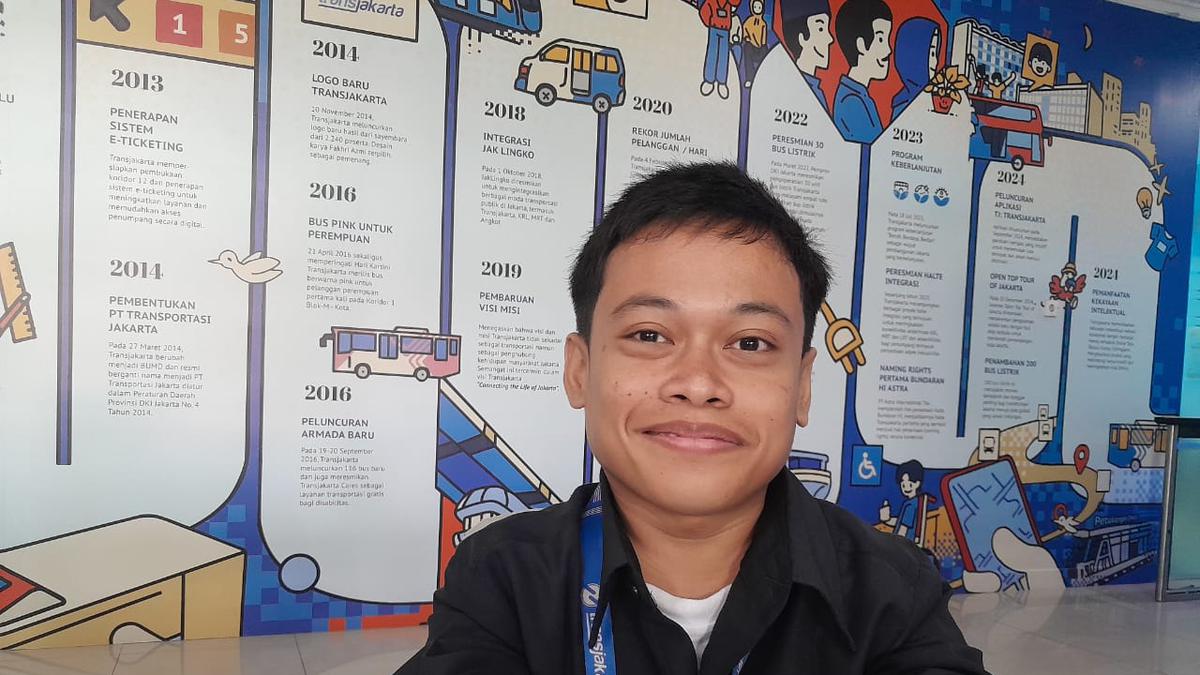 Hari Disabilitas Internasional 2025: Perjalanan Inspiratif Zidan Alfiansyah Jadi Desainer Grafis TransJakarta