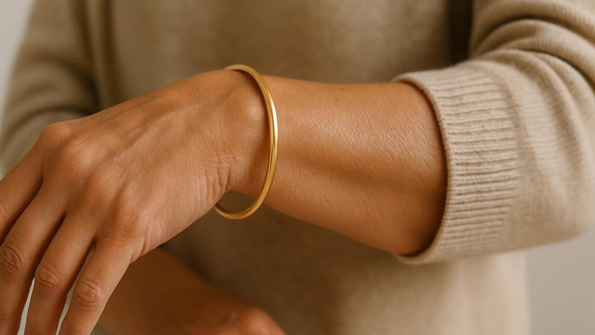8 Model Gelang Emas Anti Ribet Buat Ibu-ibu 50 Tahunan, Intip Rekomendasinya untuk Tampil Percaya Diri