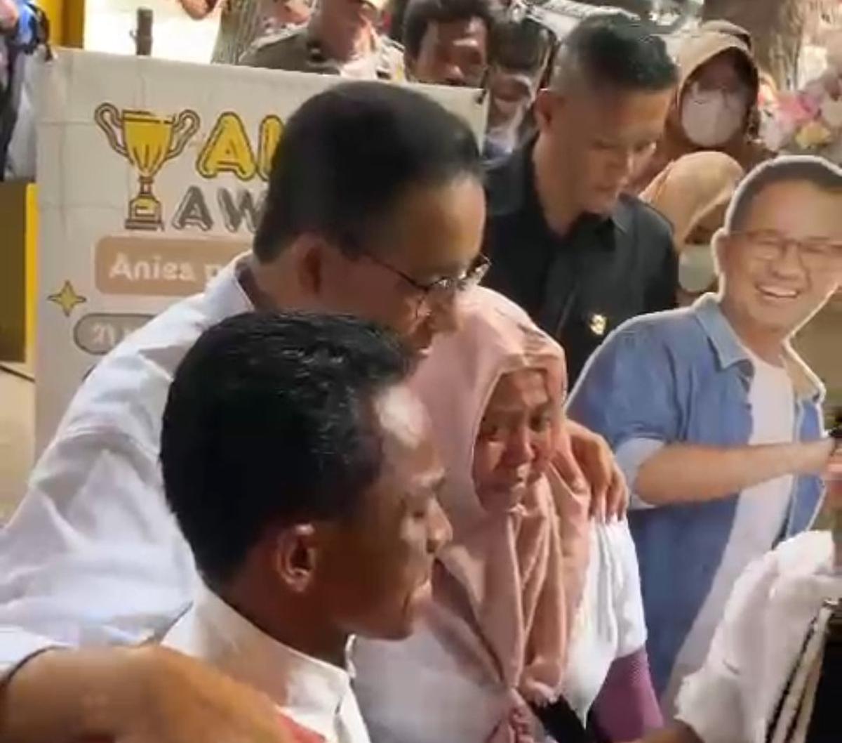 "Ya sudah, nanti kita beresin bersama. Bismillah ya, sabar dulu ya, beberapa bulan lagi," katanya.<br><br>