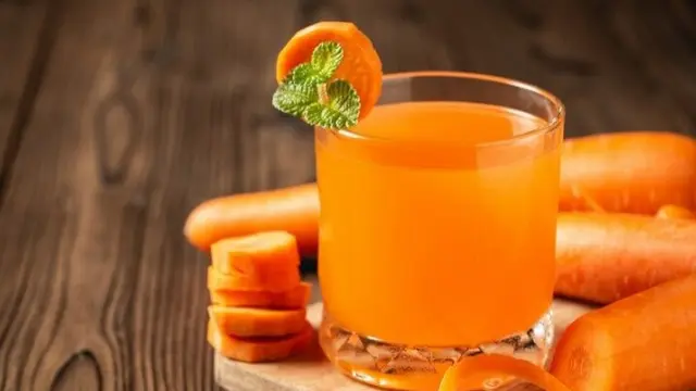 Jus wortel (Sumber: freepik.com/jcomp)