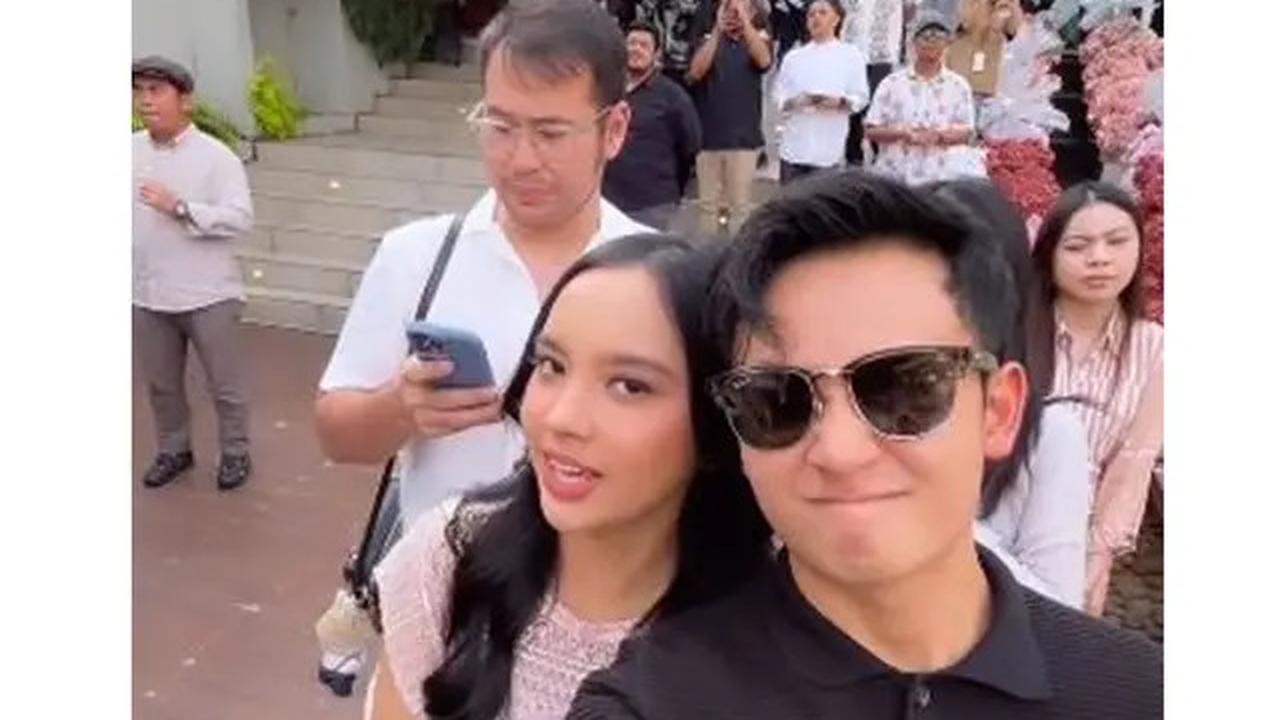 7 Potret Tamu Artis di Tasyakuran 7 Bulanan Mahalini, Lyodra Gandeng Randy Martin