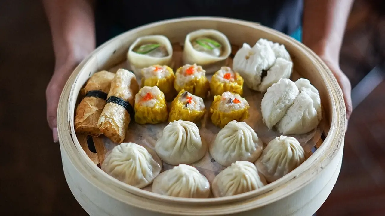 Giant Dim Sum