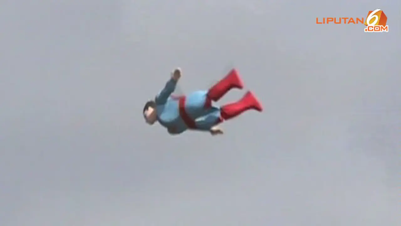 pesawat-superhero-130703b.jpg