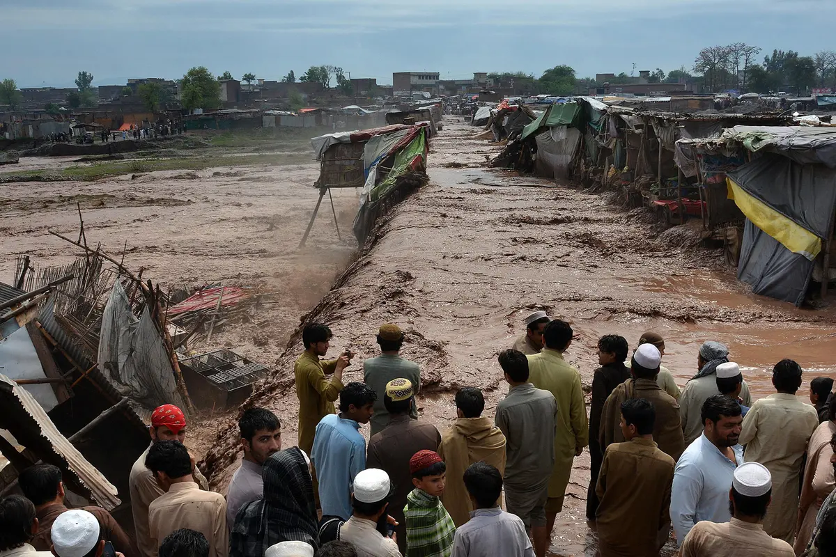 20160403-Pakistan Porak-poranda Diterjang Banjir Bandang-Peshawar