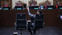 Sidang lanjutan tersebut beragendakan pemeriksaan terdakwa terkait kasus dugaan korupsi pengadaan laptop Chromebook dan Chrome Device Management (CDM) tahun 2019–2022. Tampak dalam foto, mantan Menteri Pendidikan, Kebudayaan, Riset, dan Teknologi (Mendikbudristek), Nadiem Makarim, saat mengikuti sidang lanjutan di Pengadilan Tindak Pidana Korupsi (Tipikor) Jakarta, Senin (11/5/2026). (merdeka.com/Arie Basuki)