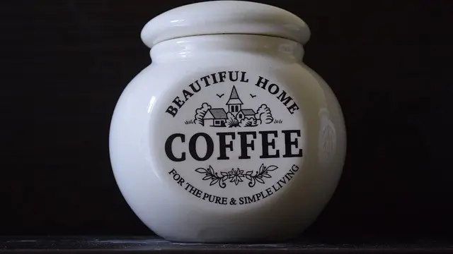 Toples Kopi (Image by alexandruvserban from Pixabay)