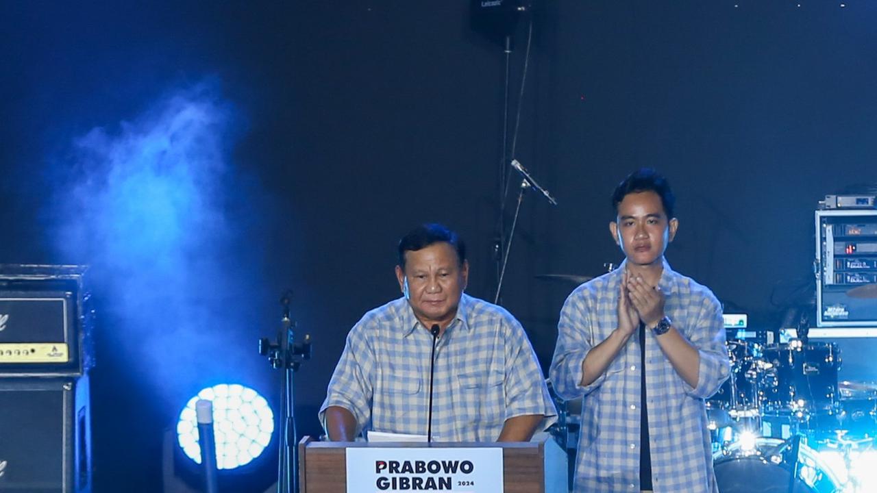 VIDEO: Prabowo Kaget SBY Rela Jalan Kaki 7 Kilometer Demi Hadiri Kampanye di GBK