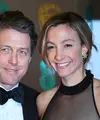 Hugh Grant dikabarkan akan menikahi wanita yang sudah lama dipacarinya, Anna Eberstein. (Justin TALLIS / AFP)