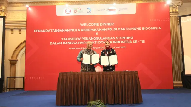 Permasalahan Stunting di Indonesia Masih Menjadi Polemik. Indonesia Memiliki Pekerjaan Rumah Menurunkan Angka Prevalensi Stunting Menjadi 14 Persen pada 2024