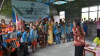 Revitalisasi Bahasa Yalahatan Berbasis Komunitas di SMPN 8 Amahai, Maluku Tengah, 13 Juli 2017.