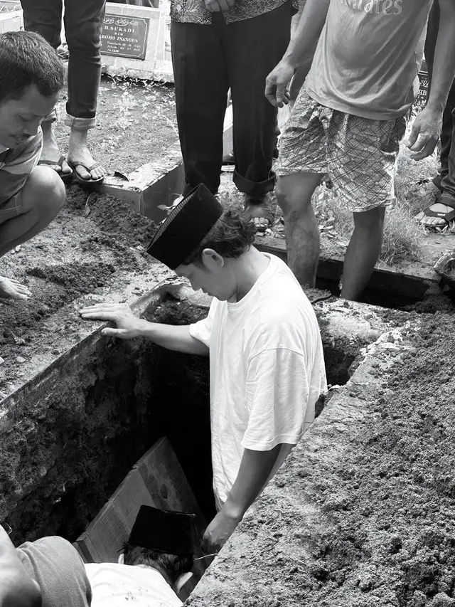 Ibnu Jamil berduka (Instagram/ibnujamilo)