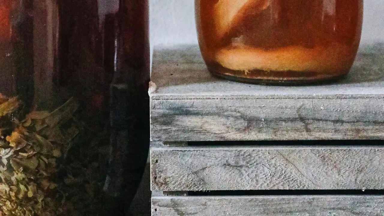 6 Keuntungan Teh Kombucha untuk Menurunkan Kolesterol Secara Alami