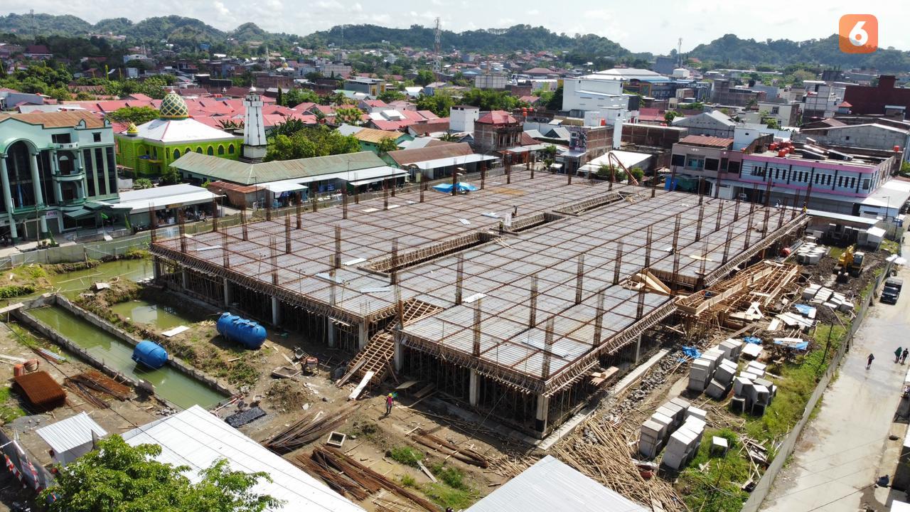 Proyek pembangunan Pasar Tempe mangkrak (Liputan6.com/Fauzan)