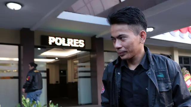 [Bintang] Aris Idol Laporkan Ihsan Tarore