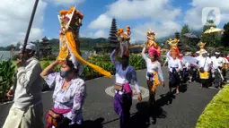 Sebagai perbandingan, pada libur Lebaran Idul Fitri 2022 hampir 40 ribu wisatawan domestik masuk ke Bali. Para pekerja industri pariwisata Bali berharap ada peningkatan tahun ini. (merdeka.com/Arie Basuki)