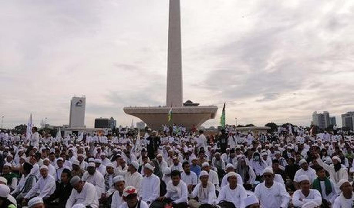 Diberitakan sebelumnya, Persaudaraan Alumni (PA) 212 akan menggelar menggelar Munajat Kubro 212 diprediksi dihadiri jutaan masyarakat di kawasan Monas, Jakarta Pusat pada Sabtu (2/12)<br>