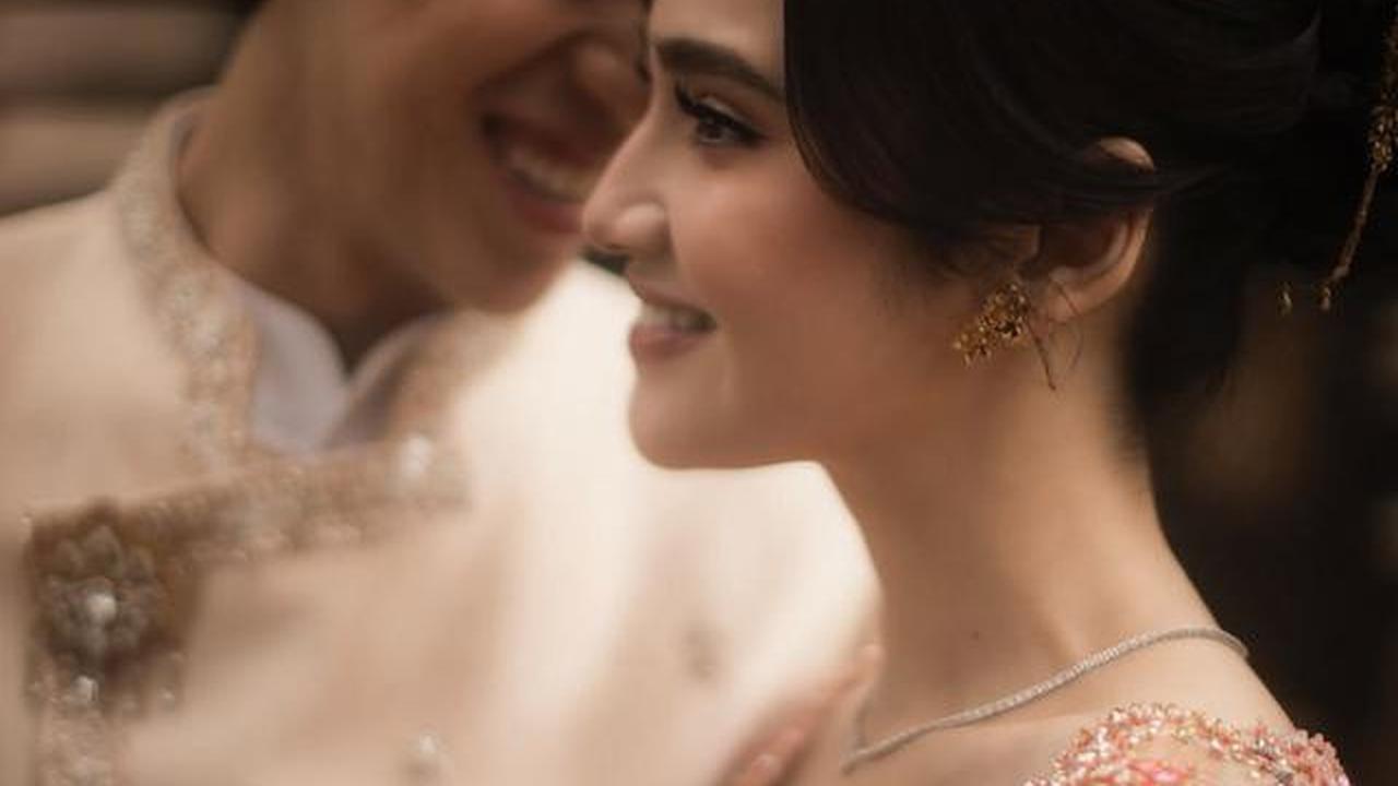 8 Model Kalung Lamaran Tren Terbaru 2026, Punya Syifa Hadju Curi Perhatian