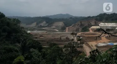 Suasana proyek pembangunan Bendungan Ciawi dan Sukamahi di Ciawi, Kabupaten Bogor, Jawa Barat, Jumat (3/9/2021). Menteri Pekerjaan Umum dan Perumahan Rakyat Basuki Hadimuljono mengatakan pada 2021 akan diselesaikan proyek 13 bendungan di Indonesia. (Liputan6.com/Herman Zakharia)