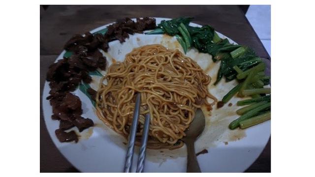 6 Potret Makanan Dipisah-pisah Ini Bikin Tepuk Jidat, Bak Susun Rakitan