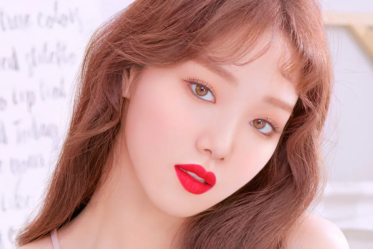 Beauty Focus: Trik Menciptakan Bibir Cantik Merona ala Lee Sung Kyung