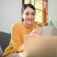 Kamu Tidak Tertinggal, Hidupmu Sedang Berjalan Sesuai Ritmenya./Copyright depositphotos.com/bongkarngraphic