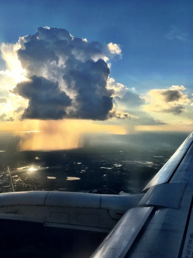 Foto asli yang kerap dibilang editan (Foto: eddit/elitereaders)