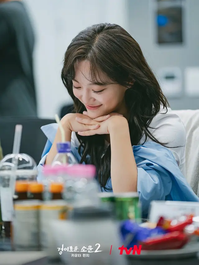 Kim Sejeong saat pembacaan naskah drakor The Uncanny Counter 2 (via Soompi)
