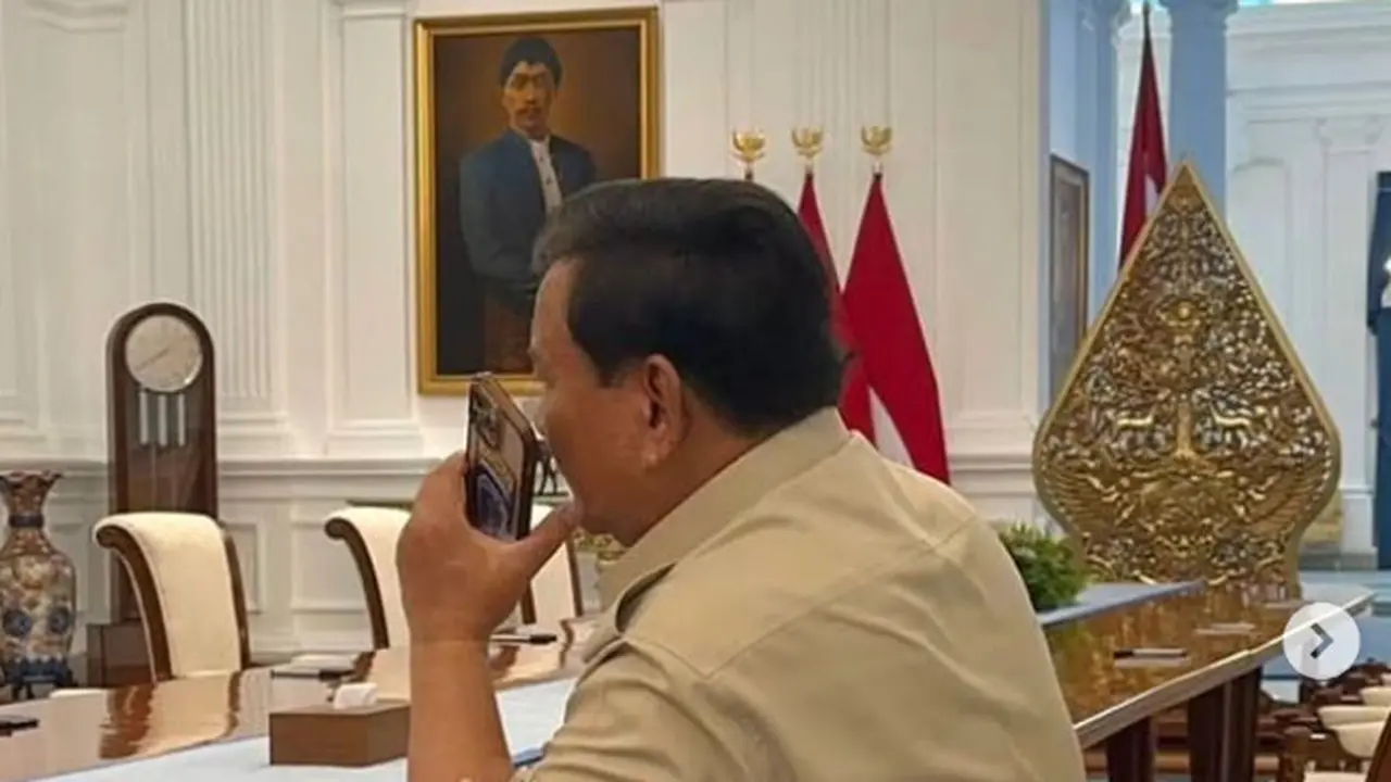 Presiden Prabowo Subianto melakukan perbincangan dengan Emir Qatar, Sheikh Tamim bin Hamad Al-Thani melalui sambungan telepon, Rabu (10/9/2025) (@sekretariat.kabinet)
