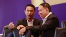 <p>Wakil Ketua PSSI, Zainudin Amali, berbincang dengan Sekjen PSSI 2021-2023 Yunus Nusi usai Kongres Luar Biasa (KLB) PSSI di Hotel Shangri-La, Jakarta Pusat, Kamis (16/2/2023). Yunus Nusi mundur sebagai Sekjen periode 2023-2027. (Bola.com/M Iqbal Ichsan)</p>