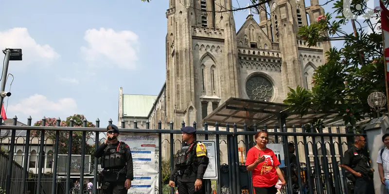 Jelang Kunjungan Paus Fransiskus, Gereja Katedral Jakarta Dijaga Ketat