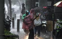 Prakiraan Cuaca Jabodetabek 1 November 2025: Hujan Ringan Berpotensi Petir