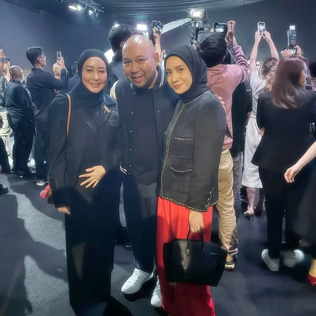 Beda Gaya Nagita Slavina dan Sabrina Chairunnisa yang Pakai Blazer Hadiri Launching Jersey Rancangan Anak Prabowo