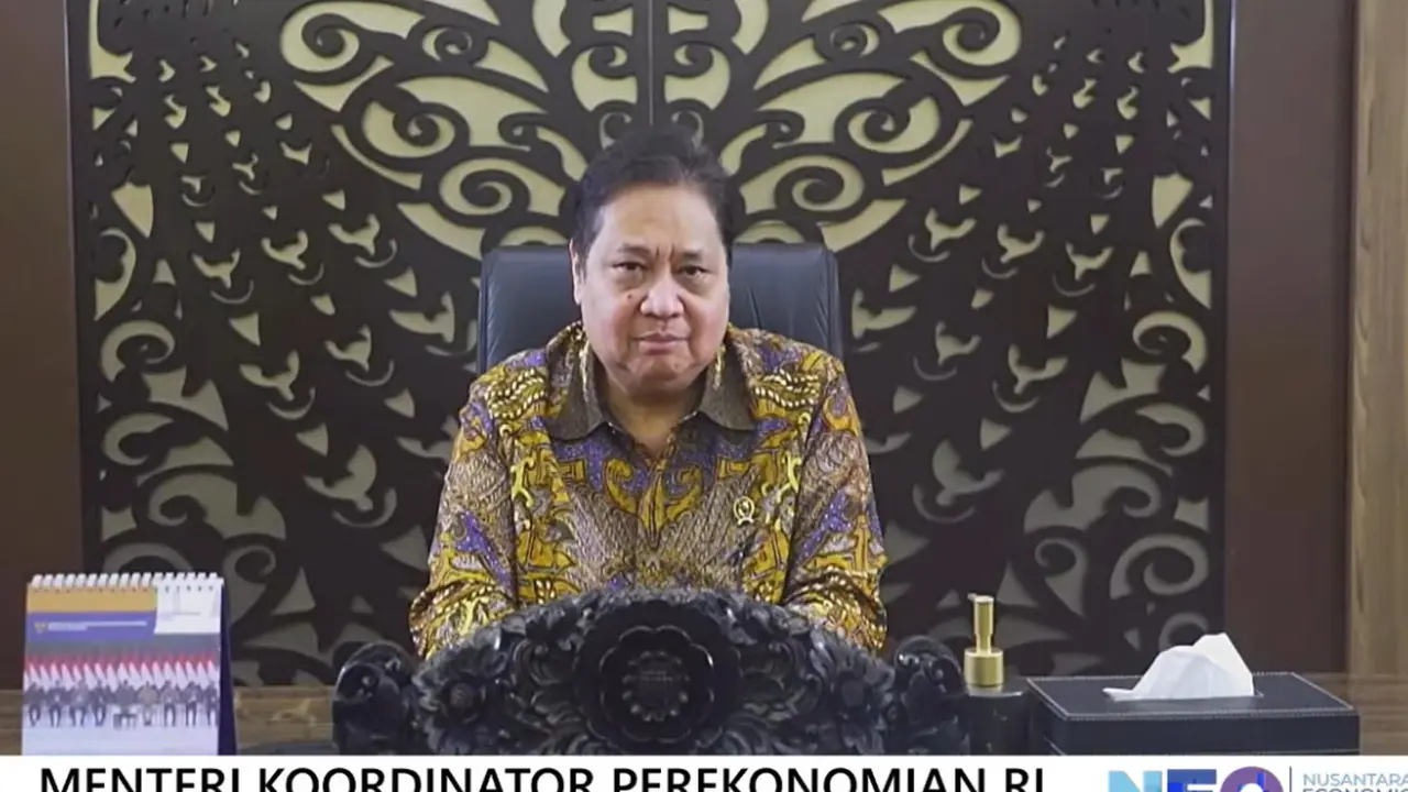 Menteri Koordinator Bidang Perekonomian Airlangga Hartarto saat menyampaikan keynote speech dalam acara Nusantara Economic Outlook (NEO) 2025, Jumat (14/3/2025). (Foto: ekon.go.id)
