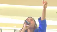 Mahalini Hangatkan Panggung Beautyhaul Mart 2024, Lantunkan Hit Melawan Restu Hingga Sial