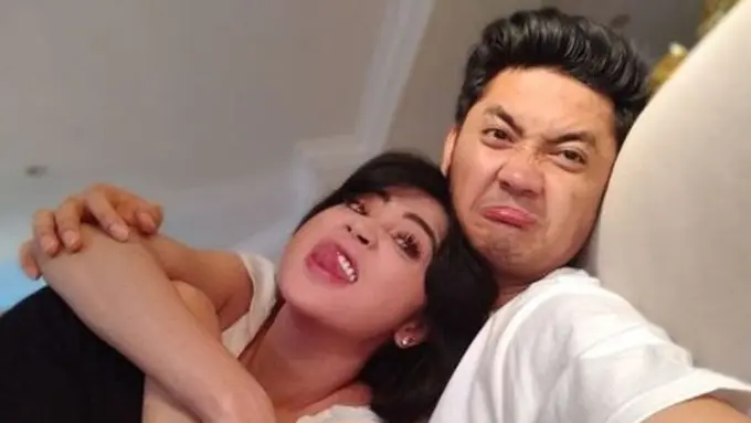 [Bintang] Dewi Perssik