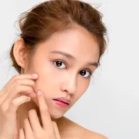 Beauty Tips: Acne Spot Treatment