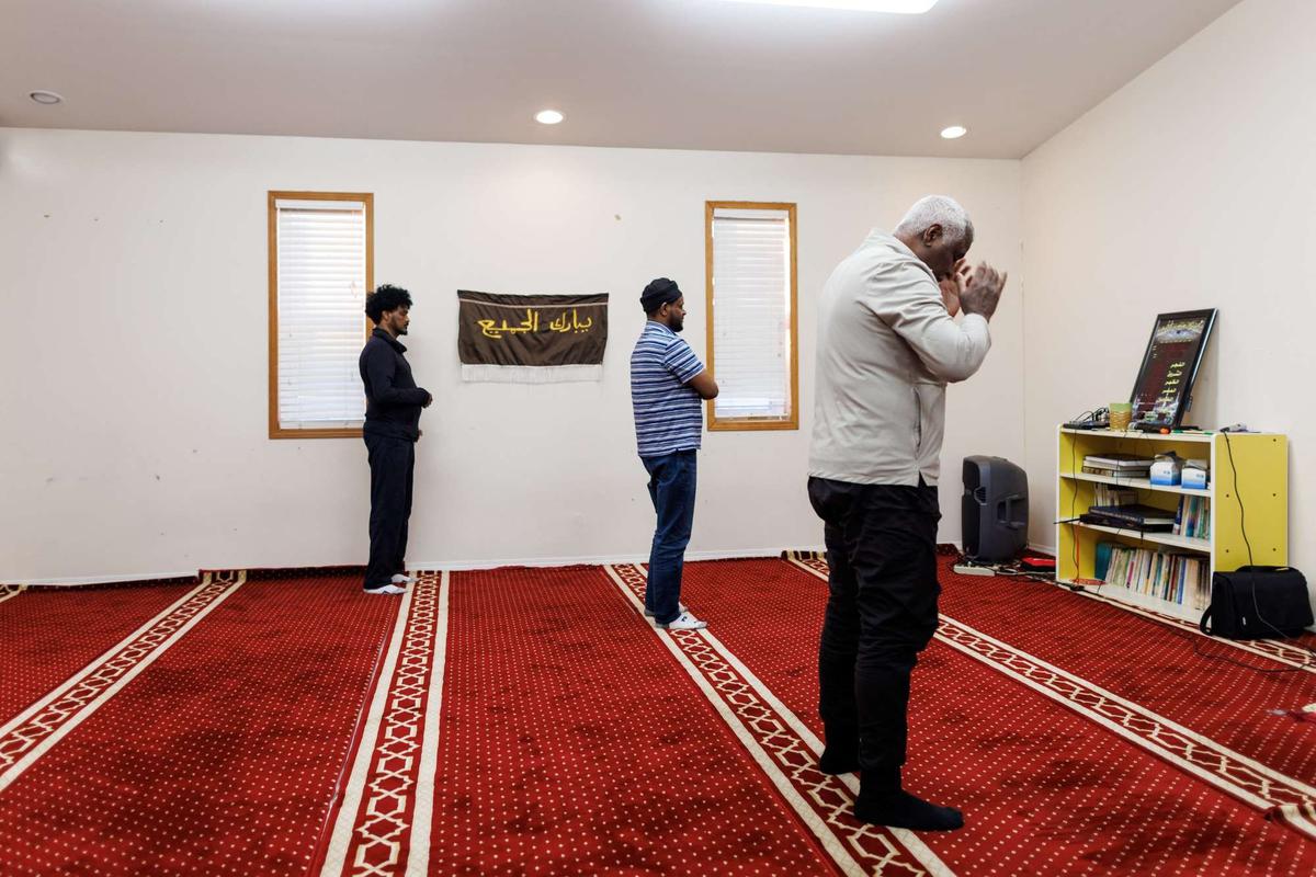 Masjid di Ujung Dunia yang Disinari Matahari Selama 24 Jam