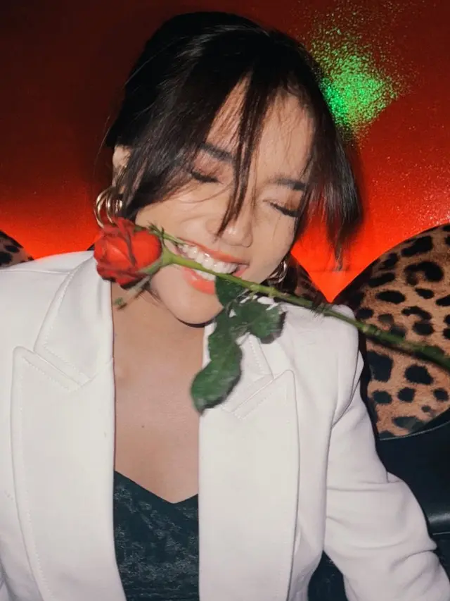 Fuji An saat Hadir Gala Premier Film Dokumenter Rossa