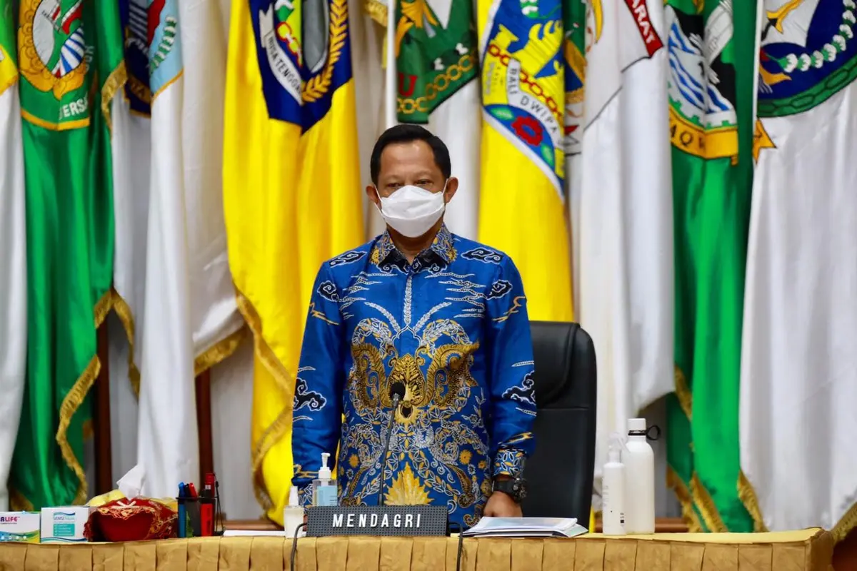 Mendagri Muhammad Tito Karnavian Saat Acara webinar nasional Mendagri Menyapa Camat Tahun 2020.