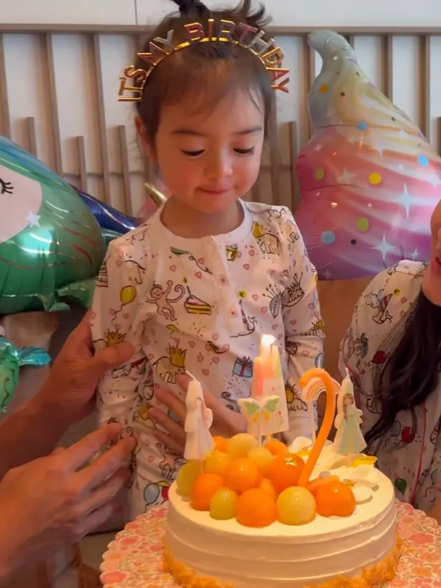 Julie Estelle Rayakan Ulang Tahun Putrinya yang ke-2. [@julstelle]