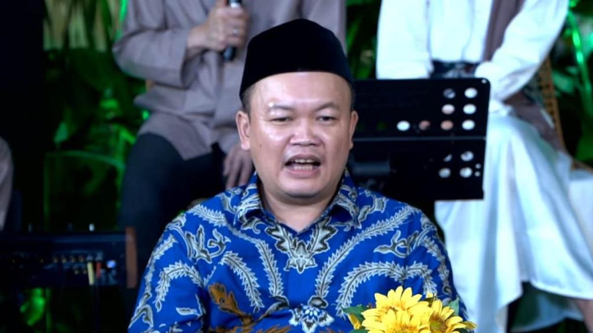 Bagaimana Islam Mengajarkan Keseimbangan dalam Mencari Rezeki? Ini Penjelasan Ustadz Fuad Fanani