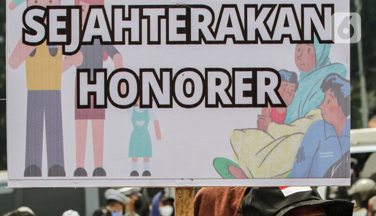 Beberapa di antaranya Forum Komunikasi Tenaga Teknik dan Administrasi Honorer Kota Cilegon hingga Honorer Dinas Perhubungan Kabupaten Pandeglang. (Liputan6.com/Johan Tallo)