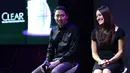 Sering mewarnai rambut, hair spray dan jarang ke salon membuat rambut Agnez Mo mengalami kerusakan.