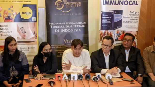 Rendy Kjaernett akhirnya muncul ke publik