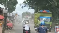 Pedagang Kuliner di Sukabumi Keluhkan Dampak Parah Pembangunan Tol Bocimi